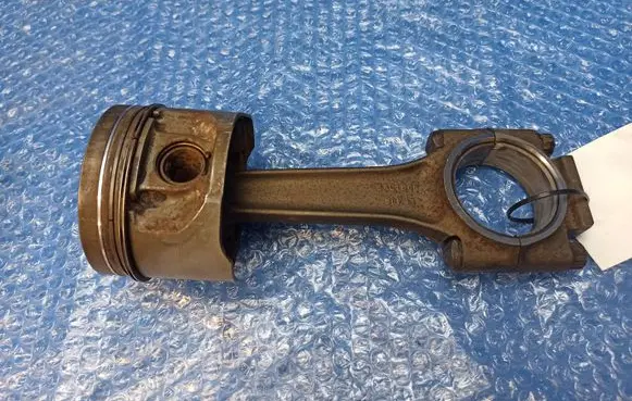 Jaguar XJS Piston with connecting rod EBC1289 EAC1868