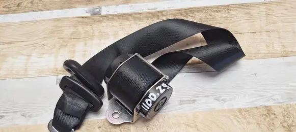Mitsubishi Colt CZ3 Rear seatbelt 602441500B