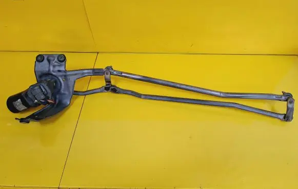 Renault 19 Front wiper linkage and motor 77008795