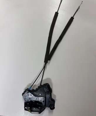 Subaru Forester SJ Front door lock 61032SG090