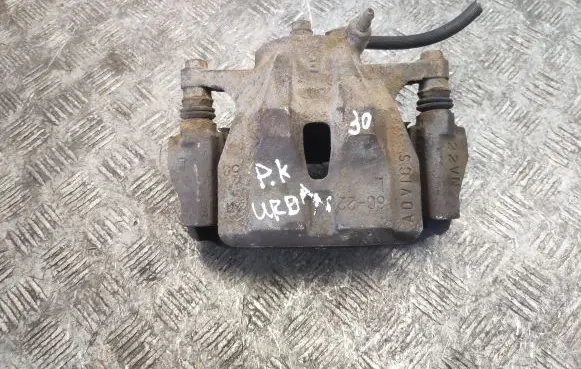 Toyota Urban Cruiser (XP110) Front brake caliper