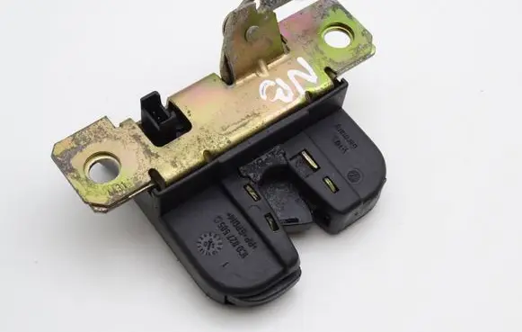 Volkswagen New Beetle Tailgate/trunk/boot lock/catch/latch 1C0827505C