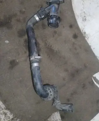 BMW X5 E53 Engine coolant pipe/hose 8381224