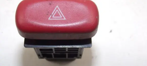 Suzuki Baleno EG Hazard light switch