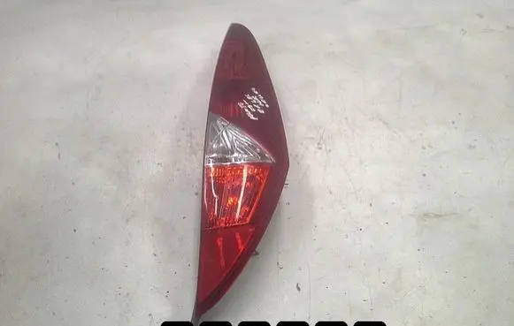 Fiat Punto (188) Rear/tail lights 28620224 517202900