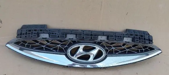 Hyundai ix20 Front bumper upper radiator grill 863511K000