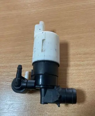 Citroen C4 I Windscreen/windshield washer pump 8200067015 9641553980 9641553880