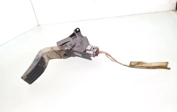 Ford Focus Accelerator throttle pedal 98AB9F836AE XR8F9F832BD