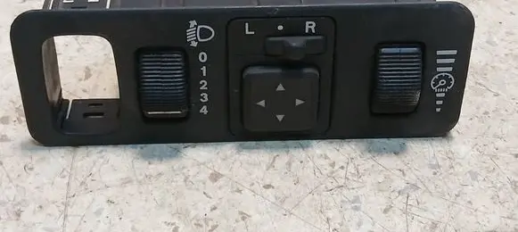 Mitsubishi Space Star Wing mirror switch MR740608 09118