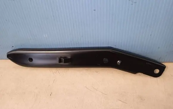 Skoda Octavia Mk3 (5E) Headlight/headlamp mounting bracket 5E0807184A 5E0807184