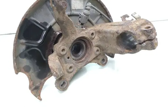 Volkswagen Tiguan Front wheel hub spindle knuckle 7h0927803 805657A