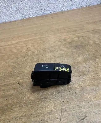 Mercedes-Benz C W204 Central locking switch button A2049058402 10023298