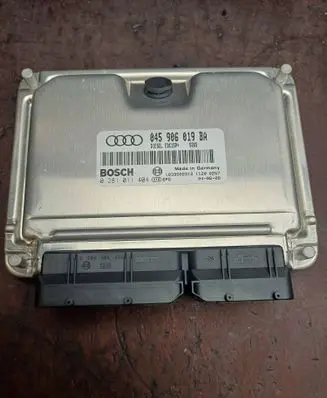 Audi A2 Engine control unit/module 045906019BA 0281011404 1039S02312
