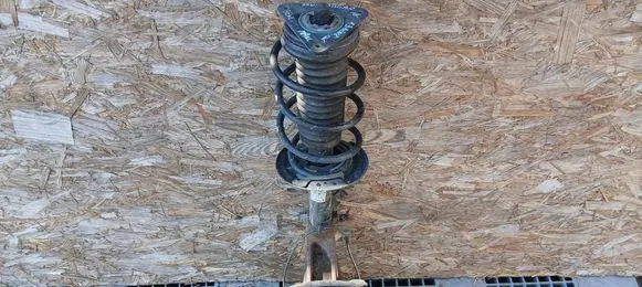 Renault Kadjar Front shock absorber with coil spring