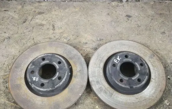 Ford Grand C-MAX Front brake disc