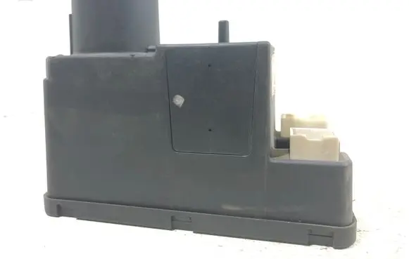 Audi 80 90 S2 B4 Central locking vacuum pump 4A0862257F