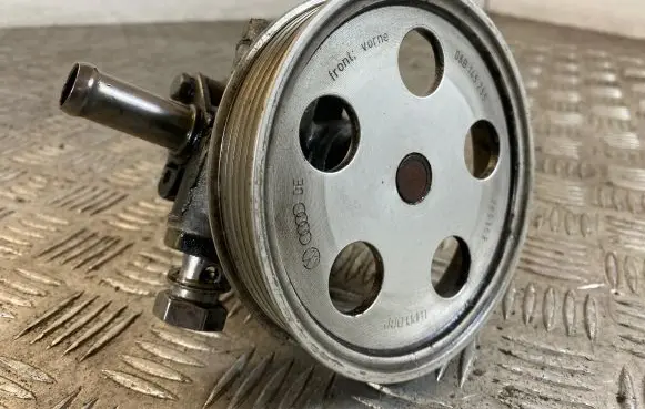 Audi A4 S4 B7 8E 8H Power steering pump 8E0145153D