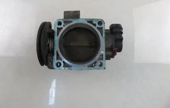 Volvo S40, V40 Throttle body valve AJ0010421