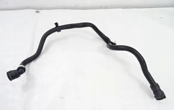 Peugeot 5008 II Engine coolant pipe/hose 9809928980