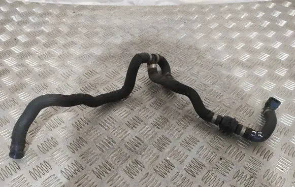 BMW 5 GT F07 Engine coolant pipe/hose 8374975