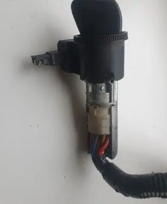 Peugeot 806 Ignition lock 9625402980