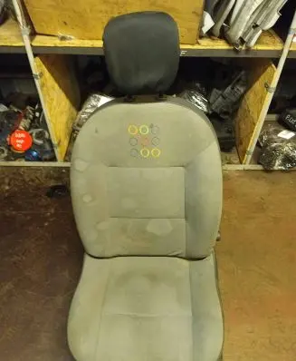 Renault Twingo II Front driver seat 