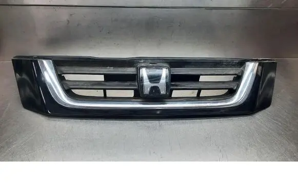 Honda CR-V Front grill 751010000