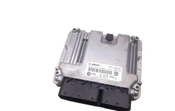BMW 1 F20 F21 Engine control unit/module 0281019679 8573258 031040343