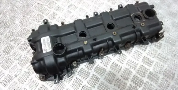 Chrysler Town u0026 Country V Rocker cam cover 05184069AJ