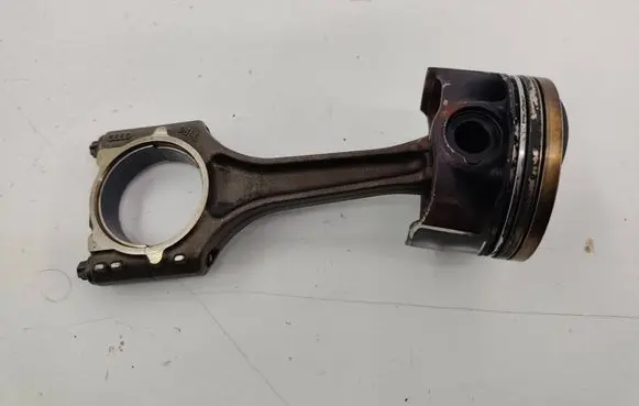Audi A4 S4 B9 Piston with connecting rod 