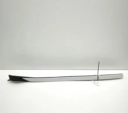 BMW X6 G06 Windshield trim 7465339