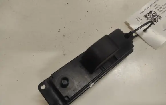 Mazda 6 Electric window control switch GS1D66370 03124600 K1827