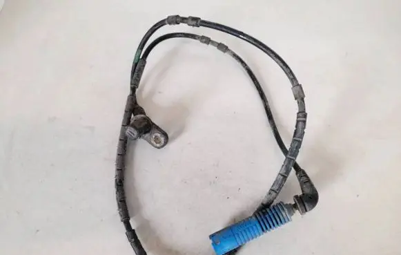BMW 3 E46 ABS brake wheel speed sensor 34526752683 3452-6752683