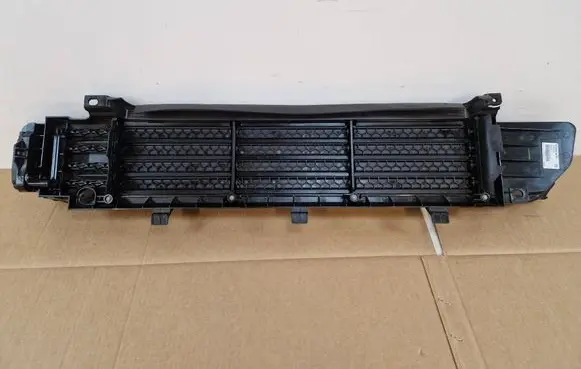 Volvo XC40 Intercooler air guide/duct channel 31455424