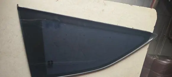 Audi A5 8T 8F Rear side window A038482