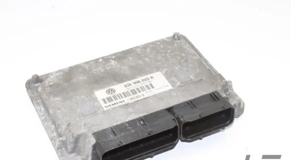 Volkswagen Polo Engine control unit/module 03E906033R