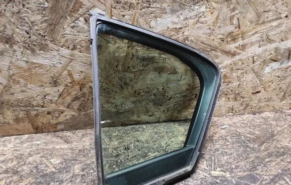 Honda Civic IX Rear vent window glass 73491TR0