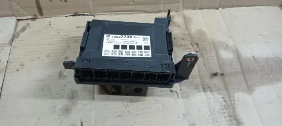 Chevrolet Camaro Central body control module 13527738 13598293