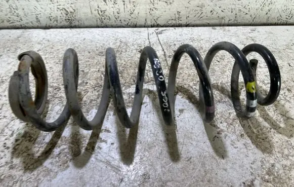 Peugeot 3008 I Rear coil spring