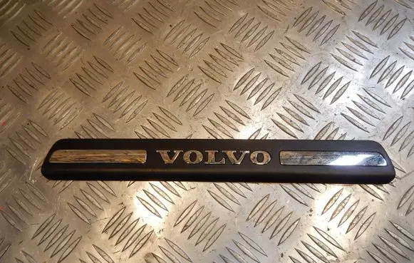 Rear sill trim cover