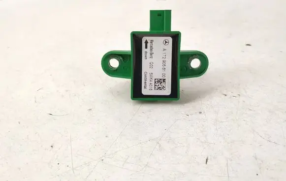 Mercedes-Benz C W204 Airbag deployment crash/impact sensor 1729056100 A1729056100