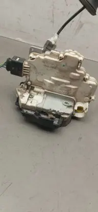 Audi A6 S6 C6 4F Front door lock 4F1837015