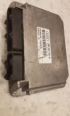 Audi A4 S4 B5 8D Engine control unit/module 3B0907557B 5WP4333