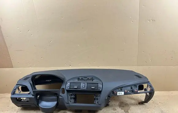 BMW 1 F20 F21 Dashboard 9226003