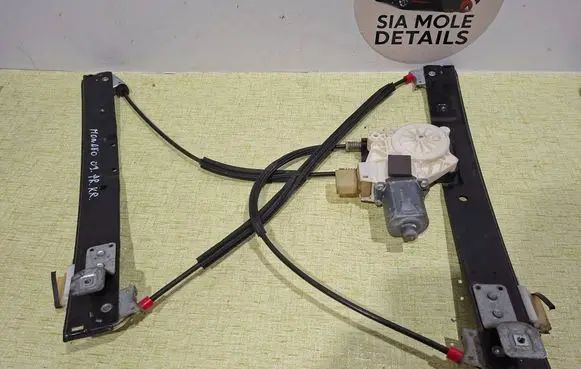 Ford Mondeo MK IV Front door window regulator with motor 7S71A23201BL 4007T