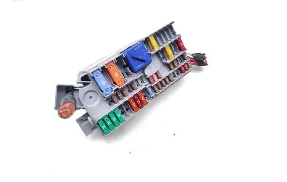 BMW i4 Fuse module 6807487