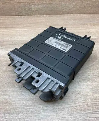 Volkswagen Golf III Engine control unit/module ECU 028906021AF 0281001308