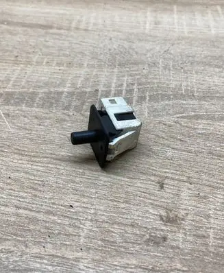 Mercedes-Benz E W211 Front door sensor 2028209410 30011501