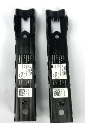 Audi Q7 4M Seat belt height adjuster 4M0857819