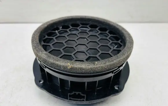 Skoda Superb B8 (3V) Rear door speaker 3V0035411G